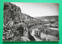 1934- CPSM - LOT - SAINT-CIRQ-LAPOPIE - La Nouvelle Route Touristique Vue Aval -2 - Saint-Cirq-Lapopie