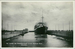 NETHERLANDS - DE JOHAN VAN OLDENBARNEVELT IN DE NIEUWSTE SLUIS IJMUIDEN - UITG SINJEWEL'S BOEKH - 1930s  (17000) - IJmuiden