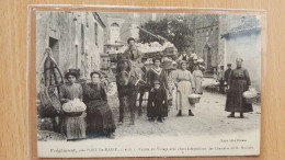 Frégimont , Pres De Port Ste Marie , Entrée Du Village Avec Chars D'expédition Des Chasselas De M Rousset - Autres & Non Classés