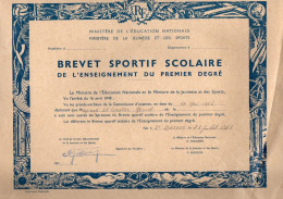 Brevet Sportif Scolaire De L'Enseignement Du Premier Degré à St Brieuc En 1966 - Format : 24x31 Cm - Diplômes & Bulletins Scolaires