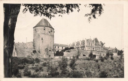 Delcampe - THOUARS : LA TOUR DU PRINCE DE GALLES ET LE COLLEGE - Thouars