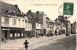 80 PICQUIGNY - Place Du Marché - Picquigny