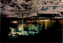 7-11-2023 (1 V 33) Turkey - Istanbul Mosque At Night - Islam