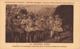 CENTRE AFRIQUE - La Croisière Noire - Indigènes De L'Oubangui Costumés Pour La Danse Rituelle - Carte Postale Ancienne - República Centroafricana