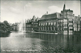 NETHERLANDS - DEN HAAG - HOFVIJVER M/ REGERINGSGEBOUWEN  - UITG J.V.D. HOEK - 1940s/50s (17038) - Den Haag ('s-Gravenhage)