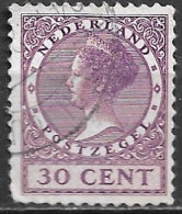 Plaatfout Wit Vlekje Linksmidden Tussen Cirkel En Velrand In 1924-1926 Kon Wilhelmina Veth 30 Ct Violet Z WM NVPH 158 PM - Variétés Et Curiosités