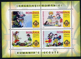 ROMANIA 2005 Scouting Block  MNH / **. Michel Block 357 - Ongebruikt