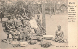 CONGO - Place De La Marine à Boma - Femmes De Travailleurs Attendant La Distribution Des Vivres - Carte Postale Ancienne - Belgian Congo