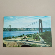 Uncirculated Postcard - NY - New York City - GEORGE WASHINGTON BRIDGE - Hudson River