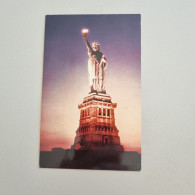 Uncirculated Postcard - NY - New York City - STATUE OF LIBERTY - Estatua De La Libertad