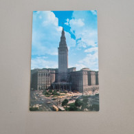 Uncirculated Postcard - CLEVELAND - OHIO - Terminal Tower Building And Public Square - Cleveland