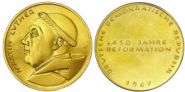 Goldmedaille 1967, Sign. W. Auf 450 Jahre Reformation. 26,5 Mm, 15,06 G. (900/1000, Unpunziert) Prägefrisch - Other & Unclassified