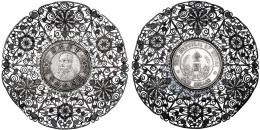 Dollar (Yuan) O.J. (1912) Li Yuan Hung, Eingearbeitet In Filigranen Silberrahmen Als Untertasse. 103 Mm; 66,27 G. Sehr S - Chine