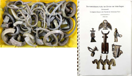 57 Bronze-Manillen Versch. Ethnien Afrikas. Mit Bestimmungsbuch: GLAR, W. Die Materialisierte Kultur Der Ethnien Der Vol - Other & Unclassified