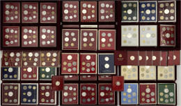 46 Kursmünzensätze Vor Euro Zeit Bis 2001. In 2 Sammelschatullen Plus Schachtel, Blister Teils Etwas Fleckig (vergilbt). - Vaticano (Ciudad Del)