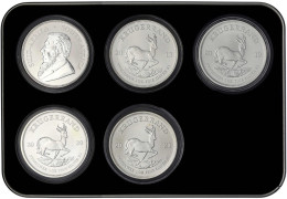 5 Versch. 1 Unzen Silber Krügerrand, 2017 Bis 2021 Komplett. In Original Blech-Sammeldose Mit Springbock-Aufdruck Und Ze - Südafrika