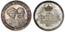 Silbermedaille 1913 A.d. Thronbesteigung Des Herzogspaares. Brb. Ernst August Und Victoria Luise V.v./Schrift Unter Kron - Gold Coins