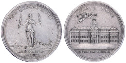 Silbermedaille 1763, Von Oexlein Auf Den Hubertusburger Frieden. Fama über Schloß Hubertusburg/stehende Weibliche Figur  - Pièces De Monnaie D'or