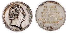 Silbermedaille 1932 V. Kullrich. Brb.n.r./Schrift. 38,1 Mm. 29,12 G Vorzüglich. Förschner 83. - Autres & Non Classés