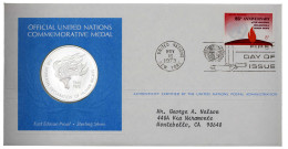 25 Medaillenbriefe Vereinte Nationen Der 70er Jahre. Je Mit Sterling-Silbermedaille (40 Mm, Ca. 20 G.), Briefmarke Und E - Autres & Non Classés