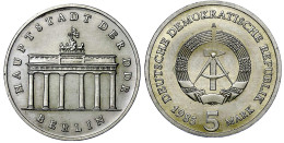 5 Mark 1985, Brandenburger Tor. Randschrift Läuft Rechts Herum. Auflage Nur 3000 Ex. Stempelglanz, Selten. Jaeger 1536. - Andere & Zonder Classificatie