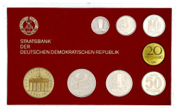 Kursmünzensatz Von 1 Pfennig Bis 5 Mark 1982. In Hartplastik, Inlett Rot. Polierte Platte - Andere & Zonder Classificatie