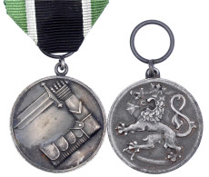 2 Stück: Erinnerungsmedaille Des Freiheitskrieges 1918 Und Silberne Verdienstmedaille Der Zivilgarde Am Band. Beide Vorz - Zonder Classificatie