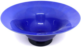 Designer-Schale "Anni Trenta" In Blau, Von Venini Murano. Höhe 11,5 Cm, Durchmesser 25 Cm - Glas & Kristall