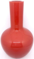 Designer-Vase 1997 Von Venini Murano. Hellrot. Am Boden Signiert. Höhe 25 Cm - Vidrio & Cristal