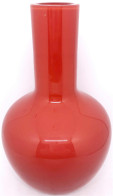 Designer-Vase 1997 Von Venini Murano. Hellrot. Am Boden Signiert. Höhe 25 Cm - Glas & Kristal