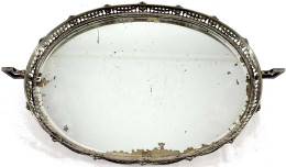 Ovales Silbertablett Mit Holz-Spiegel-Einsatz, Bordüre Mit Widderköpfen. Ungepunzt, Vor 1886. 43,5 X 26 X 5,5 Cm. 2240 G - Silberzeug