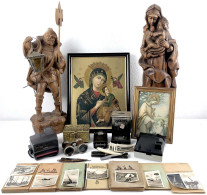 2 Geschnitzte Holzskulpturen: Madonna Mit Kind, Höhe 69 Cm; Wächter Mit Hellebarde Und Messinglampe, Höhe 58 Cm. Dazu 2  - Other & Unclassified