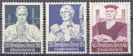 20 Pf. - 40 Pf. Berufsstände 1934, Drei Postfrische Werte, Nur Die 25 Pf. Kurzer Zahn. Mi. 590,-€ Michel 562-564. - Sonstige & Ohne Zuordnung