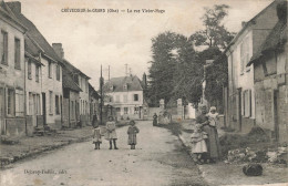 Crèvecoeur Le Grand * La Rue Victor Hugo * Villageois - Crevecoeur Le Grand