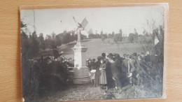 Carte Photo , Monument Aux Morts à Situer - Zu Identifizieren