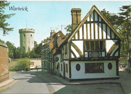 OKEN'S HOUSE AND CASTLE, WARWICK, WARWICKSHIRE, ENGLAND. UNUSED POSTCARD   Zf9 - Warwick