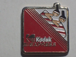 Pin's Kodak Express Bobsleigh - Fotografia