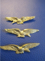 3 Petits Insignes De Calot Anciens / Différents/ Aviation / Vers 1970-1990                        INS164 - Fuerzas Aéreas