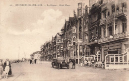 BELGIQUE - Knokke - Duinbergen Sur Mer - La Digue Et L'Hôtel Maes  - Carte Postale Ancienne - Knokke