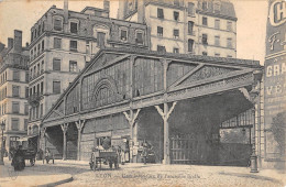 CPA 69 LYON / GARE INFERIEURE DE L'ANCIENNE HALLE - Altri & Non Classificati