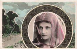 FANTAISIE - Femme - Rose Caron - Rautlinger Paris - Femme Couvrant Ses Cheveux - Carte Postale Ancienne - Frauen