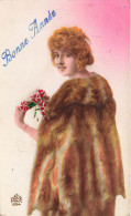 FANTAISIE - Femme - Bonne Année - Femme En Manteau De Fourrure - Carte Postale Ancienne - Femmes