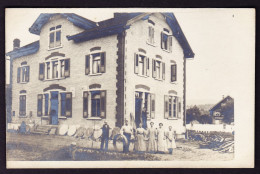 Um 1910 Ungelaufene Foto AK: Küfer Vor Haus Mit Familie. Fässerproduktion - Laufen-Uhwiesen 