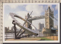 111025GF/ LONDON, Tower Bridge And The Sun Dial - River Thames