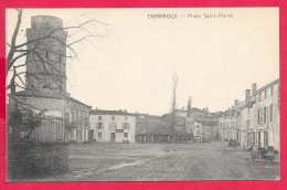 Cpa 86 CHARROUX Place Saint-Pierre, Dos Vierge Et Divisé Belle Carte Voir Scanne Remorque Tricycle - Charroux