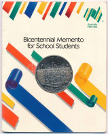 Ausztrália 1988. "Oktatás / Ausztrália Bicentenáriuma" Kétoldalas Cu-Ni Emlékérem Karton Díszlapon. Az érem Előlapját A  - Sin Clasificación