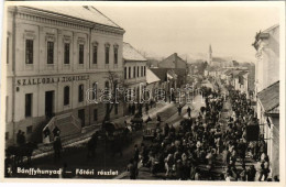 ** T4 Bánffyhunyad, Huedin; Fő Tér Télen, Szálloda A Tigrishez / Main Square In Winter, Hotel (vágott / Cut) - Sin Clasificación