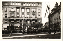 * T2 1941 Kolozsvár, Cluj; ünnepség / Celebration. Photo (non PC) - Ohne Zuordnung