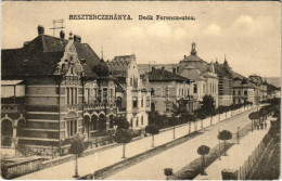 * T2/T3 Besztercebánya, Banská Bystrica; Deák Ferenc Utca. Machold F. Kiadása / Street (gyűrődés / Crease) - Sin Clasificación