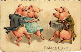 T2/T3 1932 Boldog Újévet / New Year Greeting Art Postcard With Dancing Pigs, Accordion (EK) - Unclassified